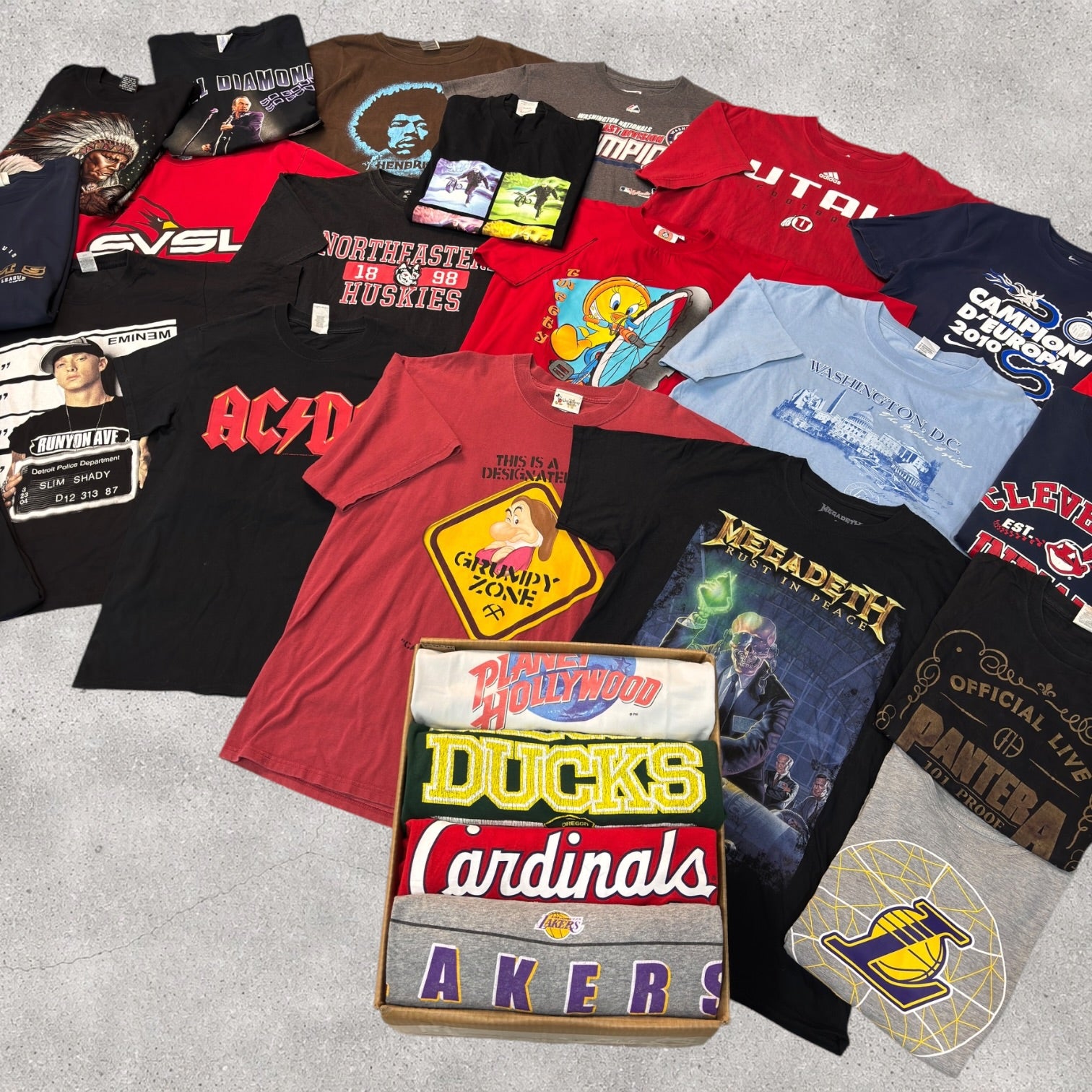 20x VINTAGE GRAPHIC TEES