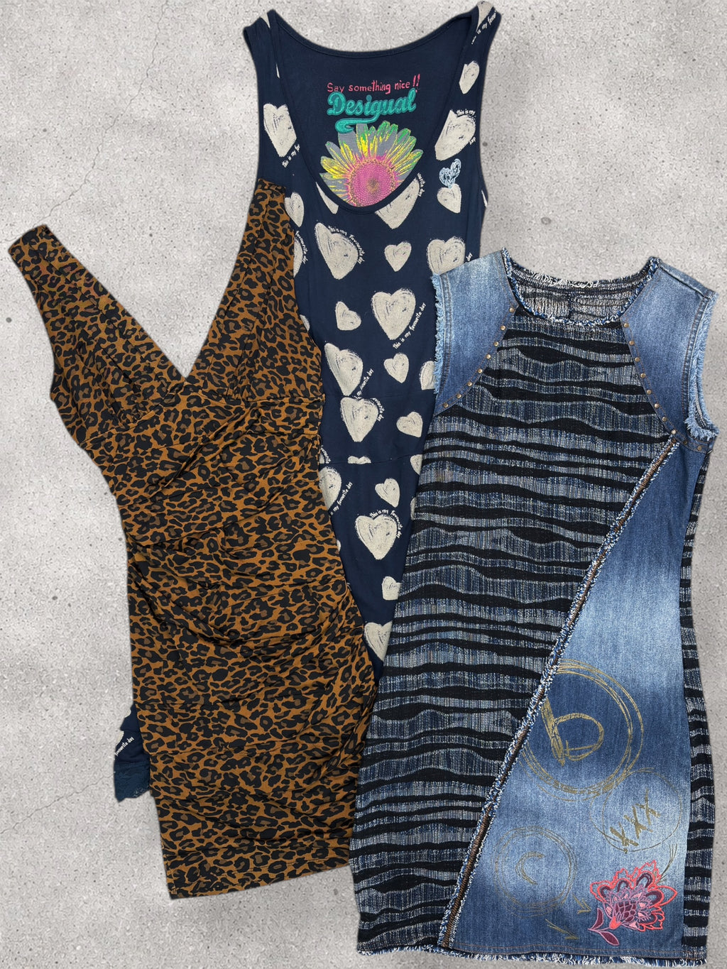 25x WOMEN'S DRESSES
