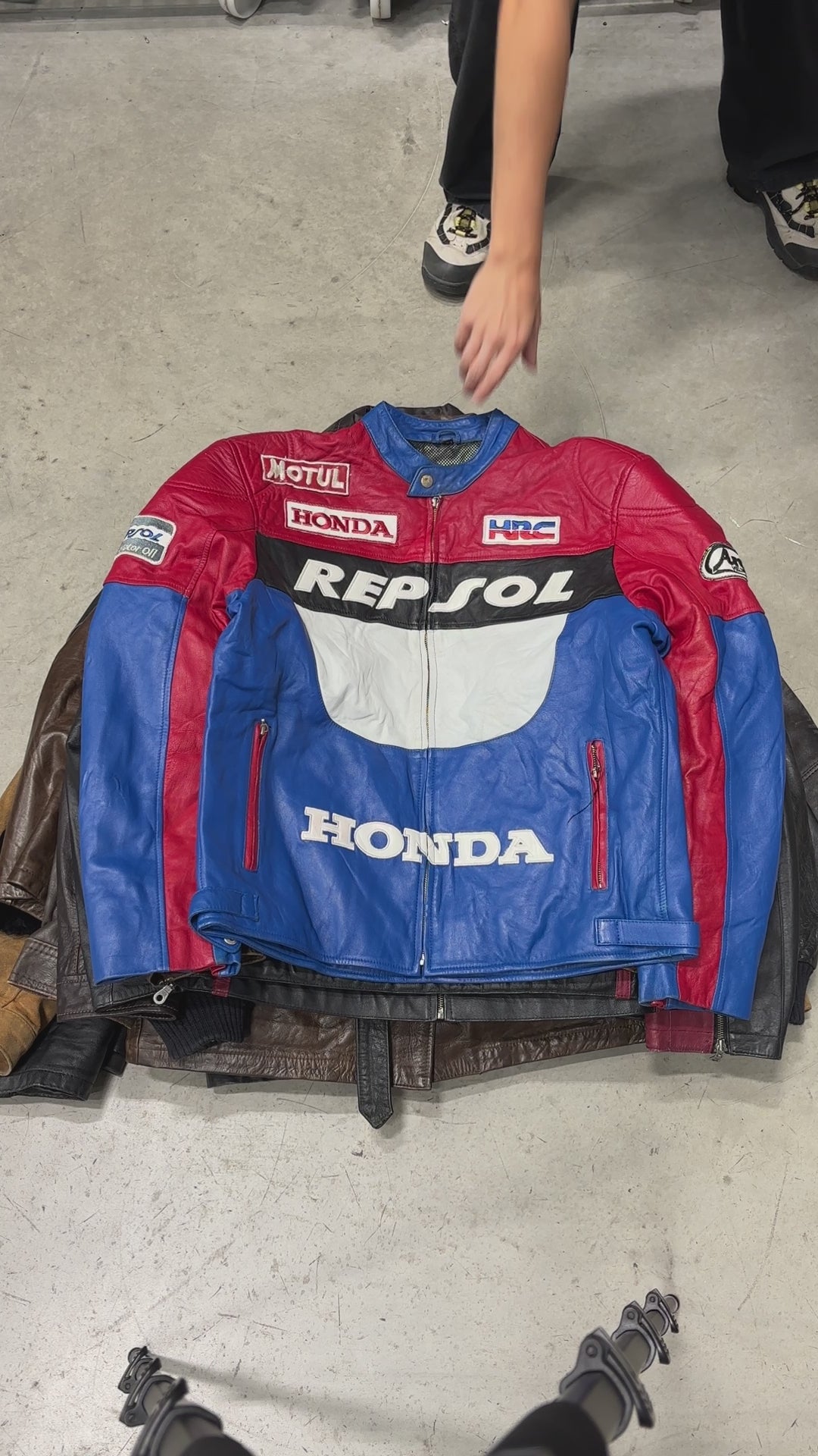 LEATHER JACKET MIX 10KG