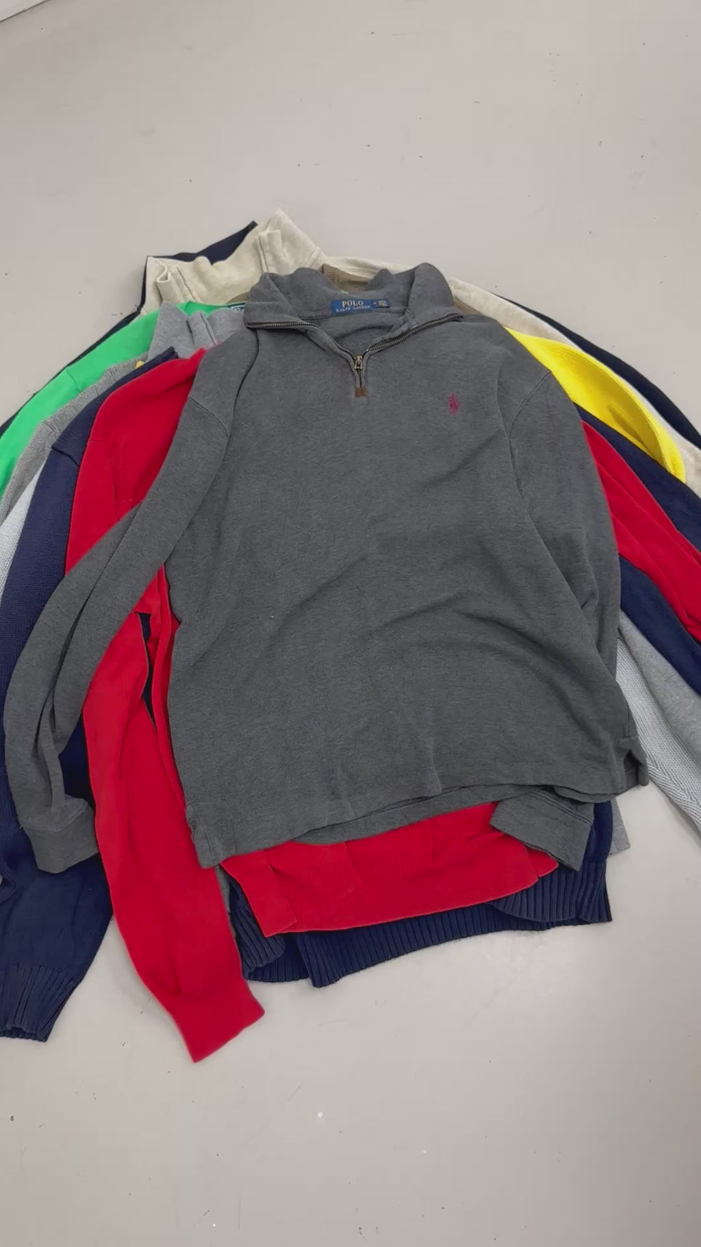 15x BRANDED KNITWEAR